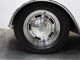 1971 Ford XY Fairmont 302ci Windsor - Ultra White