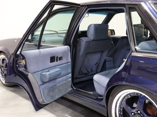 1988 HSV VL SV88 - Build No. 89 - Dorwood Blue Metallic