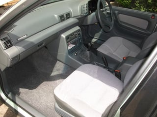 VN Commodore Executive 5 L V8