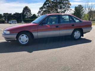 1990 VN Holden Calais 5.0 Litre V8