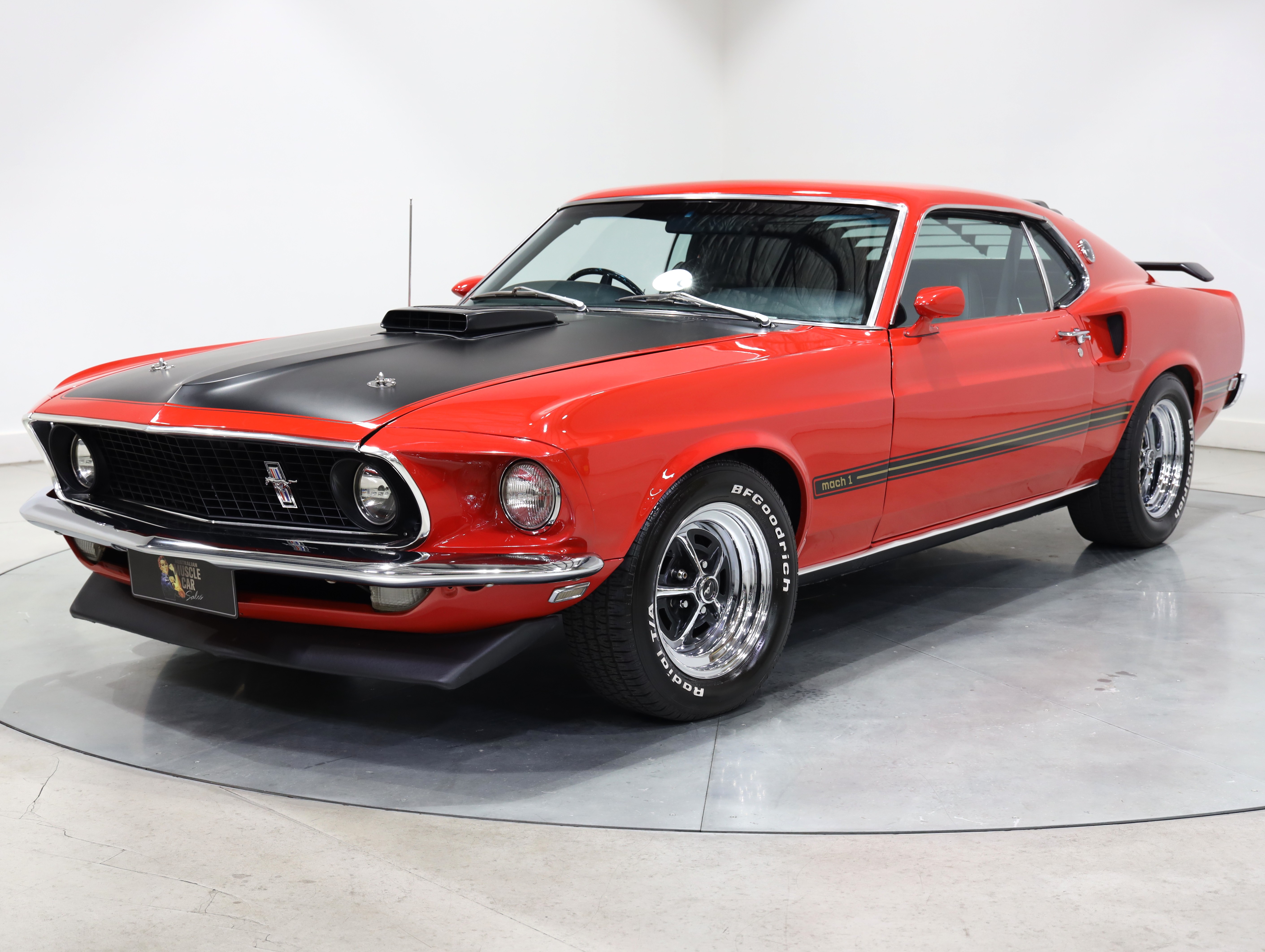 1969 Ford Mustang Mach 1 - Candy Apple Red 