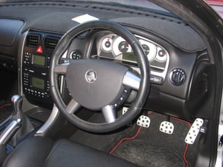 2004 VY SS Commodore