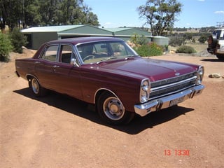 ZC Ford Fairlane 351