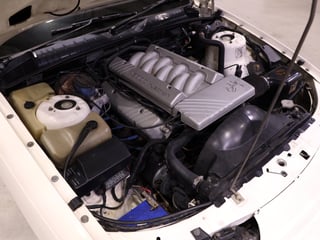 1989 HSV VN SV89 Build No 149 - Alpine White