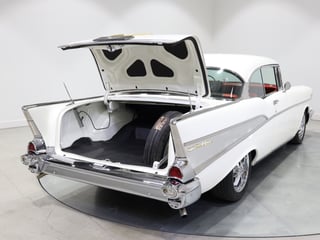 1957 Chevrolet Bel Air - Pillarless 2-Door Hardtop