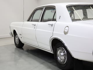 1971 Ford XY Fairmont 302 V8 - Ultra White
