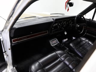 1971 Ford XY Fairmont 302ci Windsor - Ultra White