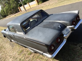 1959 Ford Thunderbird 352 V8