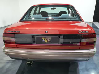 1990 VN Calais Series II - 5.0 Litre V8 5 Speed Manual
