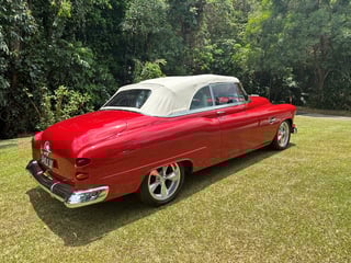 1952 Oldsmobile Super 88 Restomod - 6.0L LS2 V8