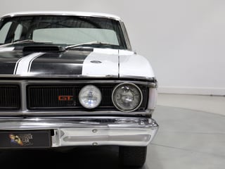 1971 Ford Falcon XY GT - Ultra White 
