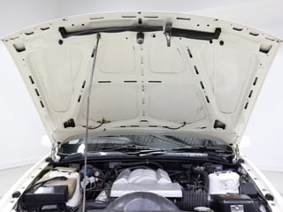 1989 HSV VN SV89 Build No 149 - Alpine White