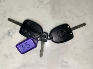 2004 Holden VZ Monaro CV8 - Turismo Mica - 1,974km