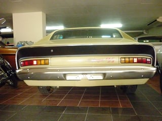 VH R/T E38 Valiant Charger