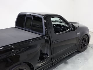 2004 Ford F-150 SVT Lightning RHD - Raven Black 