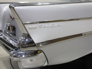 1957 Chevrolet Bel Air - Pillarless 2-Door Hardtop