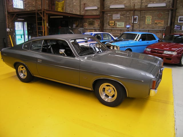 E55  VJ Charger - Image 25080