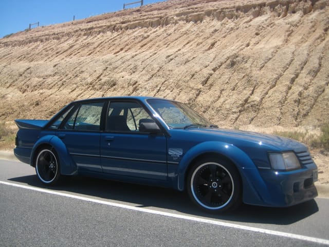 VK GROUP C Commodore - Image 28427