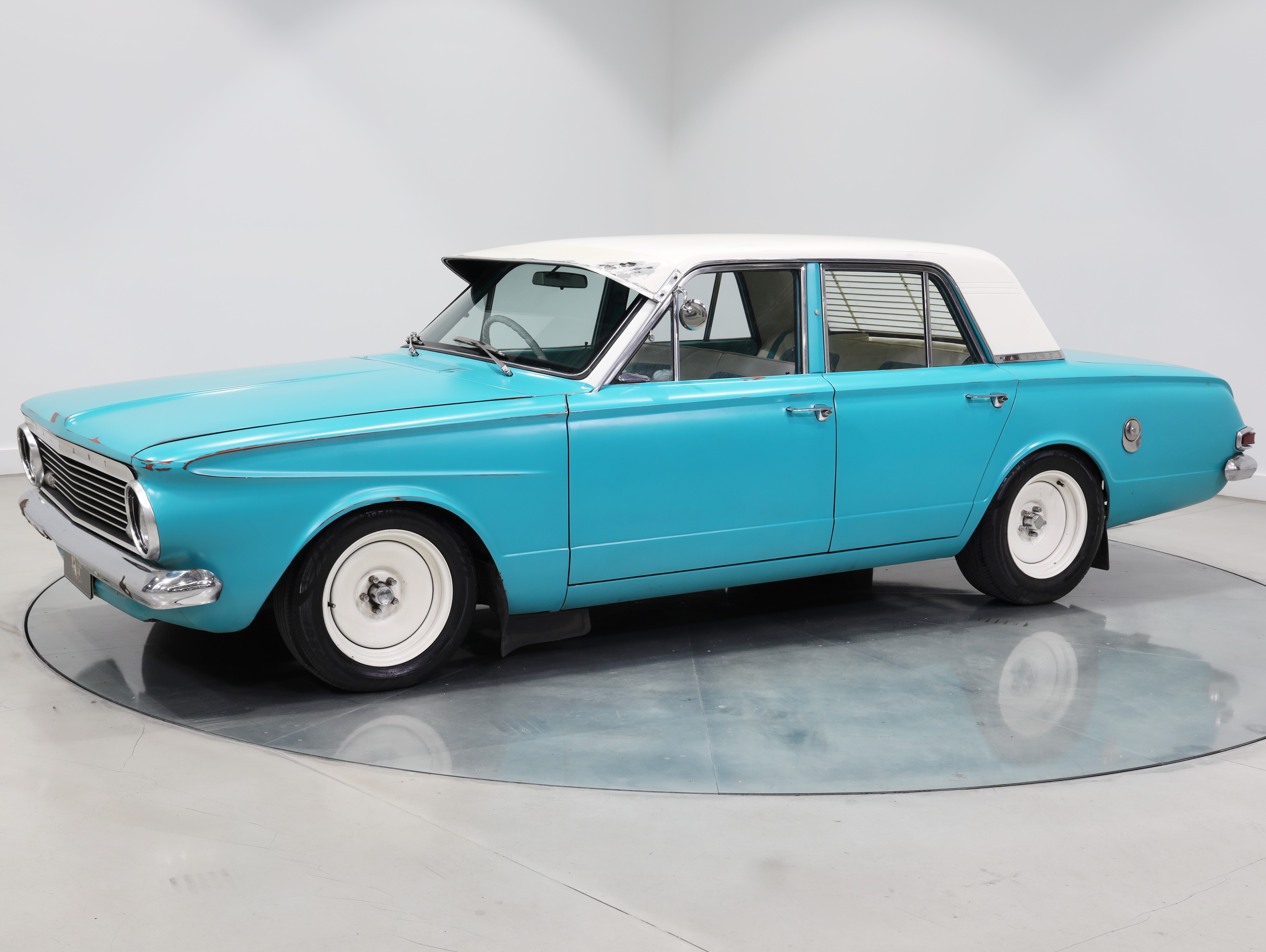 1963 Chrysler Valiant AP5 - Resto Mod - Image 132636