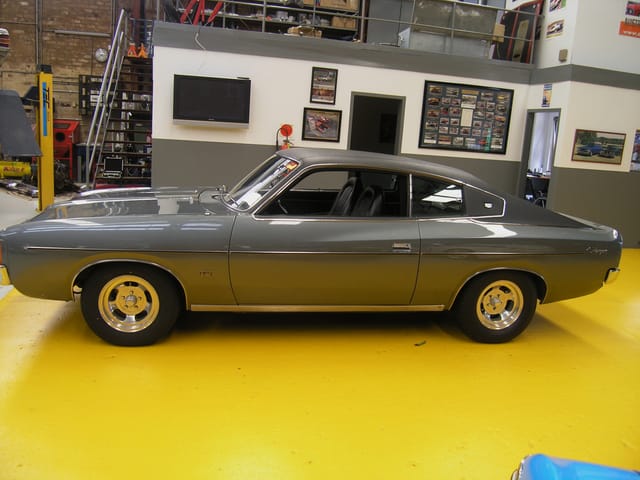 E55  VJ Charger - Image 25076