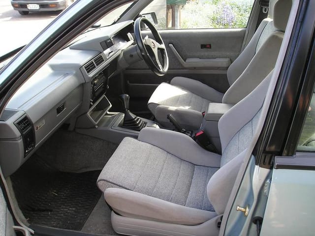 HSV Group A Walkinshaw #735 - Image 8682