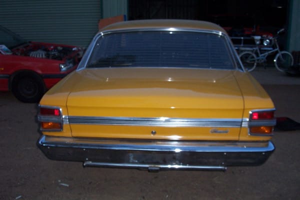 XY Fairmont 351 - Image 2736