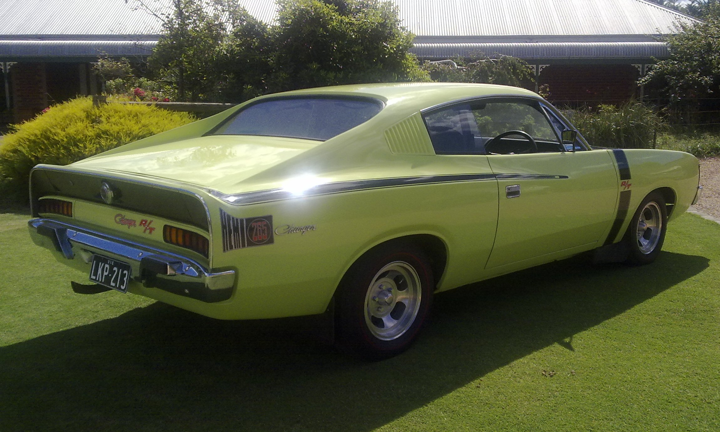 VH R/T Valiant Charger - - Image 36678