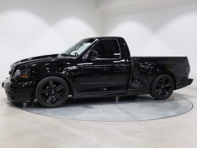 2004 Ford F-150 SVT Lightning RHD - Raven Black  - Image 213954