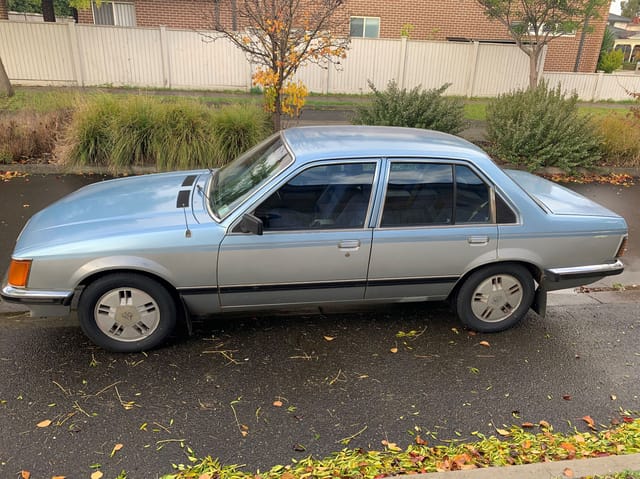 1982 VH SL/E Commodore 5 Litre V8 Shadow Tone - Image 124566