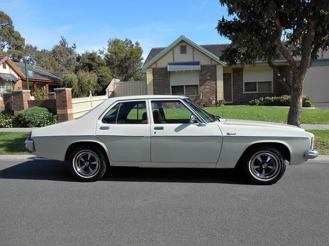 1976 HX Kingswood V8 .. ex NSW Police car - Image 64955