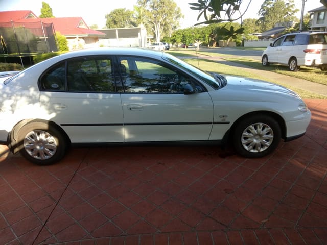 2000 VTII Commodore Executive - Image 68928