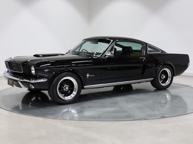 1966 Ford Mustang Fastback - 347ci Restomod - Factory Raven Black - Image 156114