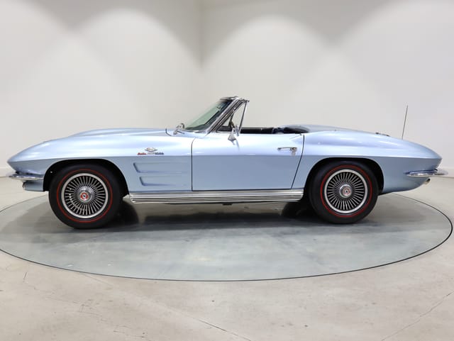 1964 Chevrolet Corvette C2 Sting Ray 327ci 'Fuelie' - Silver Blue Metallic - Image 208220
