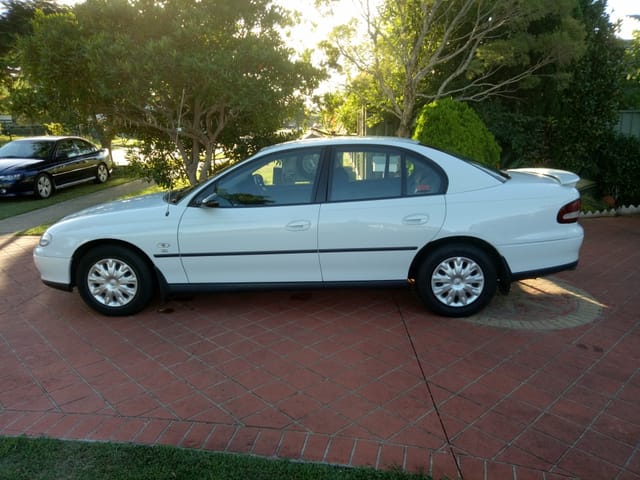 2000 VTII Commodore Executive - Image 68931