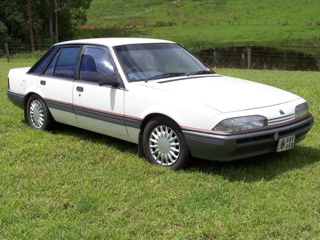 5.0 litre 1987 Holden Commordore VL Berlina - Image 22605
