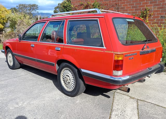 1982 VH SL/E Wagon 5 Litre V8 - Maranello Red - Image 131693