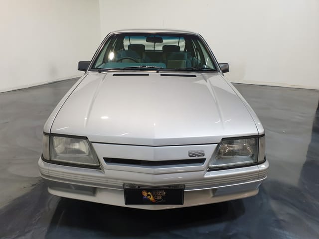 1984 VK SS Group 3 Commodore - Asteroid Silver - Image 91643