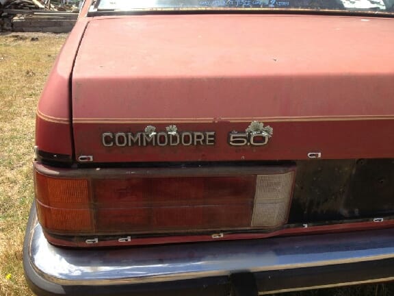 VB SLE Commodore 5 litre 4 speed - Image 43306