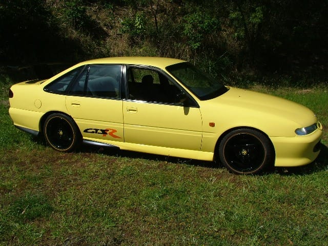 VS GTS R Commodore Replica . - Image 21631