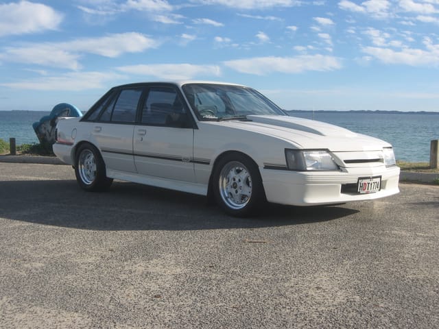 VK SS Commodore #1774 - Image 31256