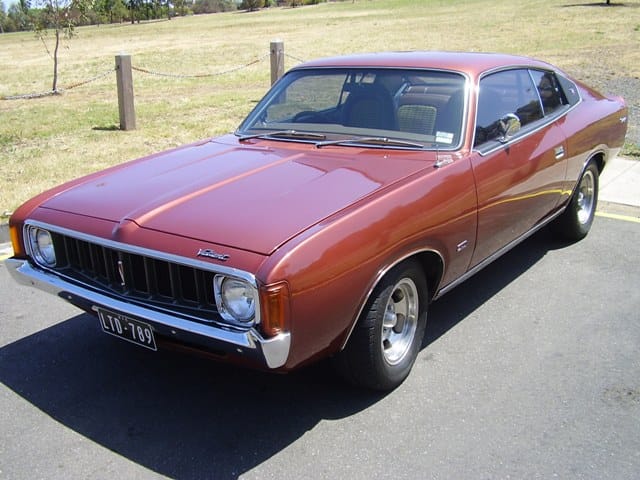 VJ E55 Valiant Charger - Image 9194