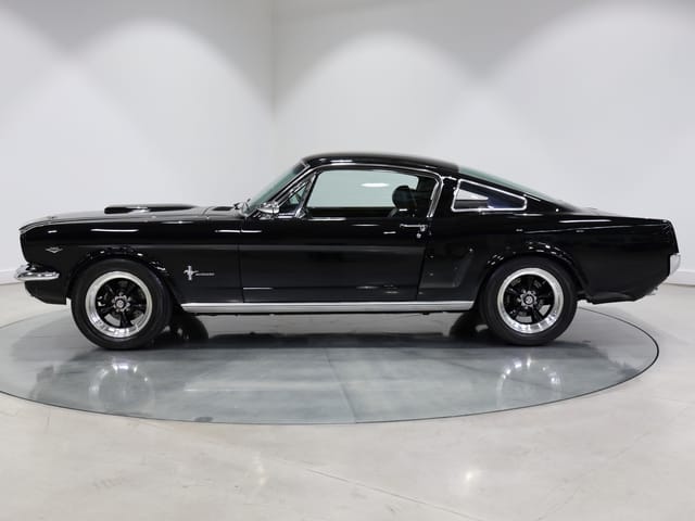 1966 Ford Mustang Fastback - 347ci Restomod - Factory Raven Black - Image 156116