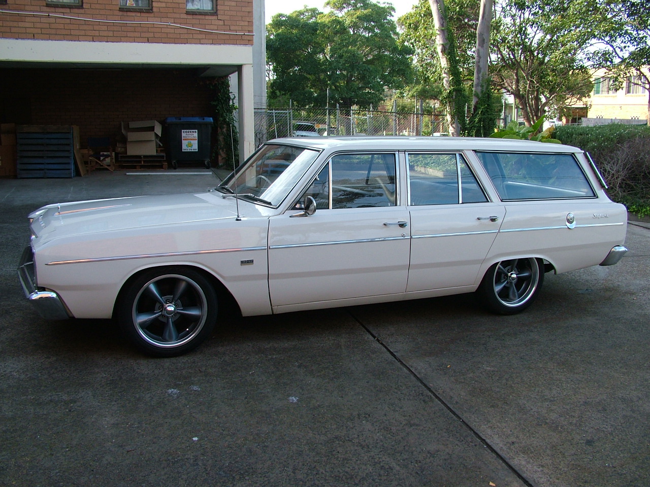 VE Valiant Safari 225 - Image 45104