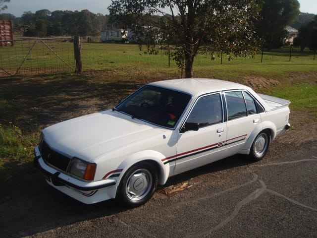 VC Brock Commodore Replica - Image 38016