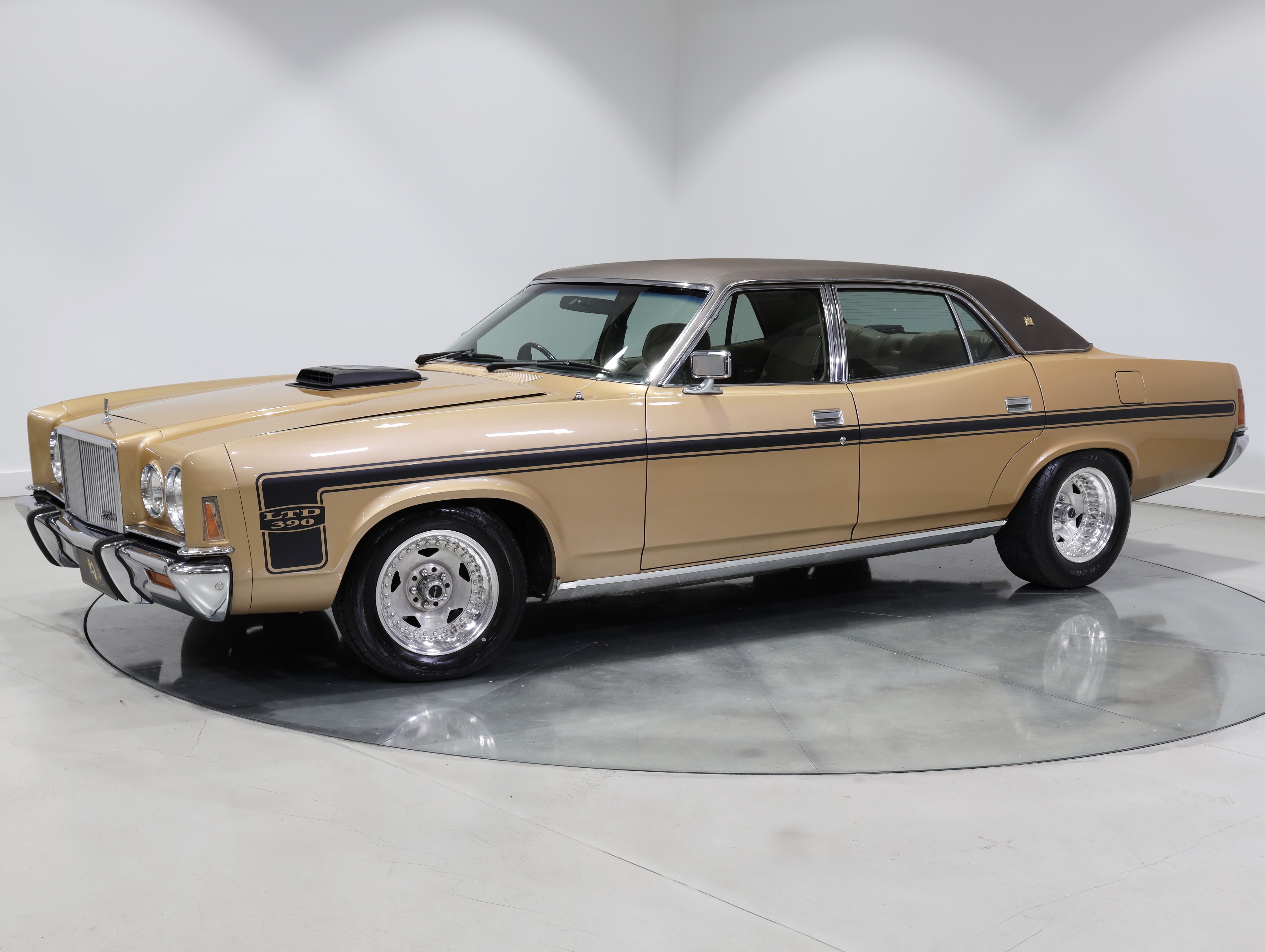 1977 Ford P6 LTD … - Image 130752