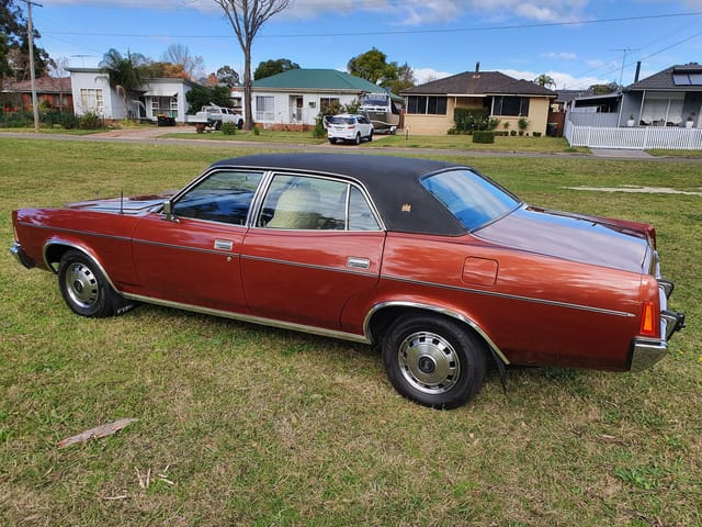 1978 Ford P6 LTD 351 V8 - Sunroof - Image 90526