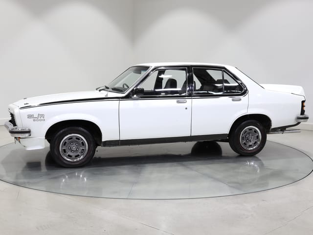 1974 Holden LH Torana SLR 5000 5.0L 4spd Man - Glacier White - Image 165452