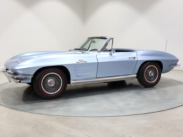 1964 Chevrolet Corvette C2 Sting Ray 327ci 'Fuelie' - Silver Blue Metallic - Image 208219