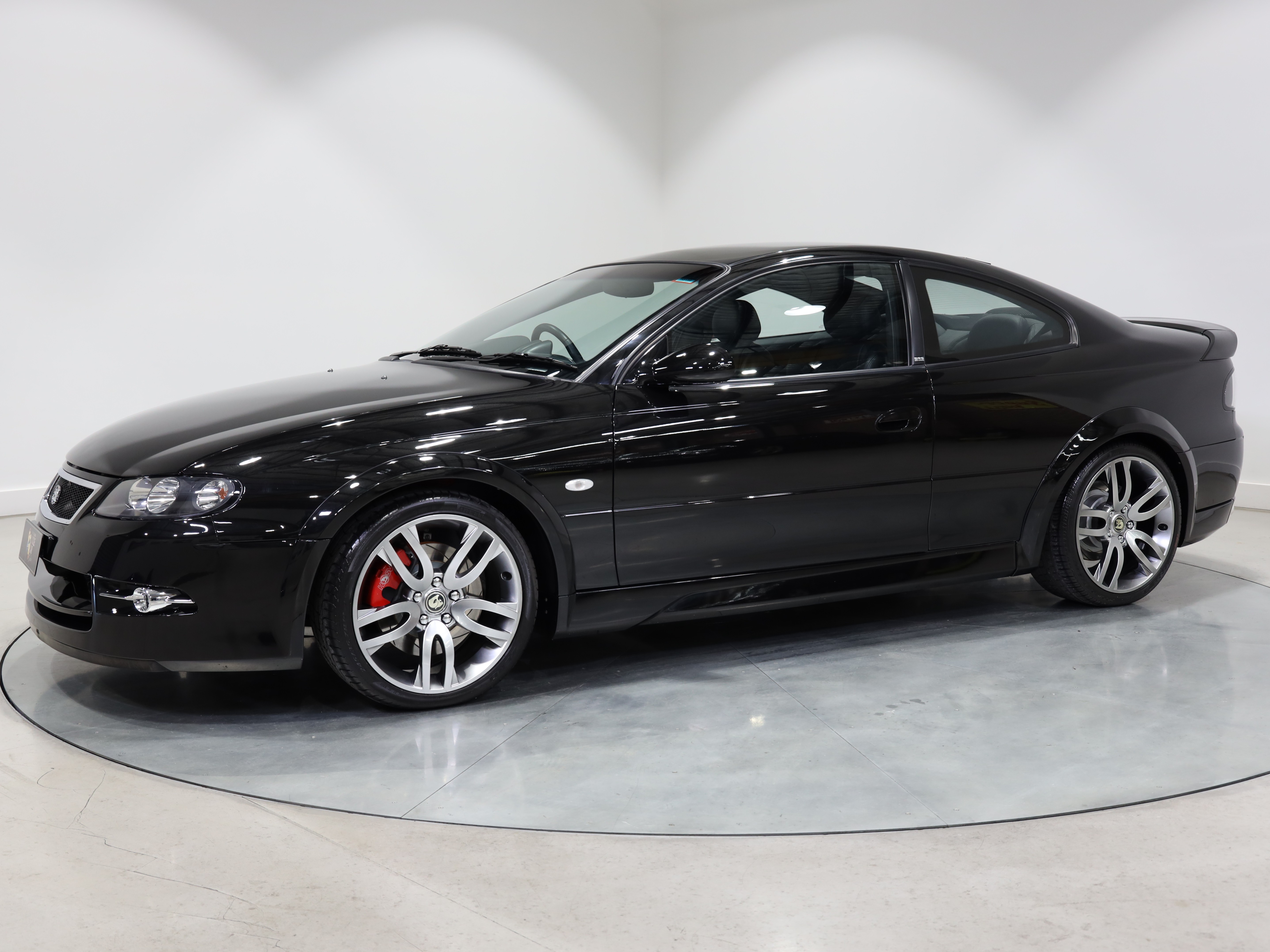 2004 HSV VZ Coupe 4 Build No. 059 - 8,161 km - Phantom Black - Image 187958