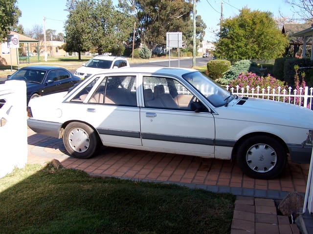 VK Commodore 4.9L - Image 38241